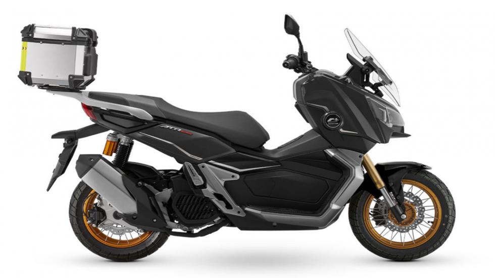 QJMOTOR ATR 125 ABS / TCS Off-Road με Top Box.

